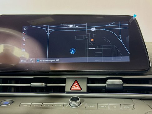 Certified 2025 Hyundai Elantra SEL image 13