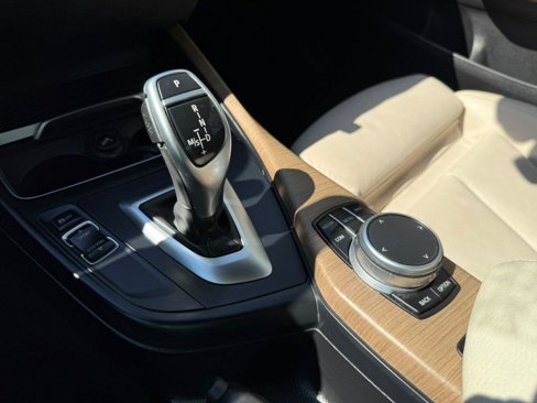Used 2018 BMW 230i xDrive Convertible image 32