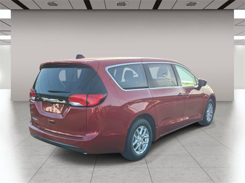 New 2026 Chrysler Voyager LX image 3