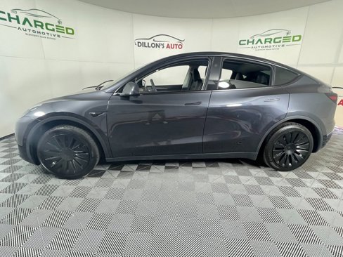 Used 2024 Tesla Model Y 2WD image 6