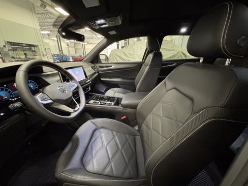 New 2026 Volkswagen Atlas Cross Sport SE image 3