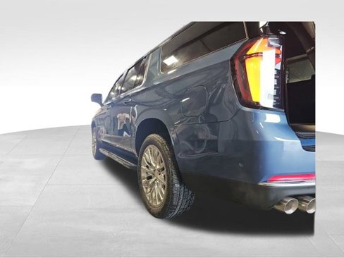 New 2026 Chevrolet Suburban Premier image 13