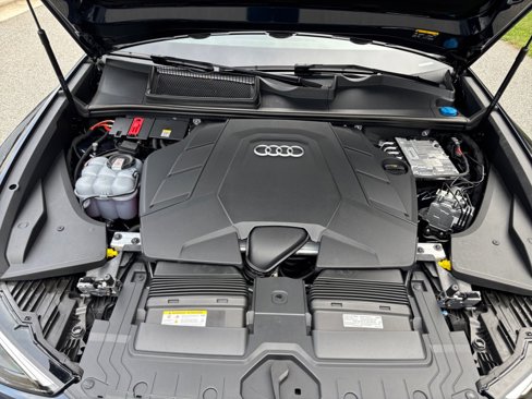 Certified 2025 Audi Q8 Premium Plus image 16