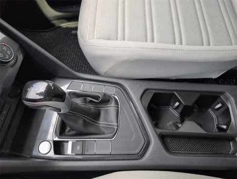 Used 2024 Volkswagen Tiguan S image 27