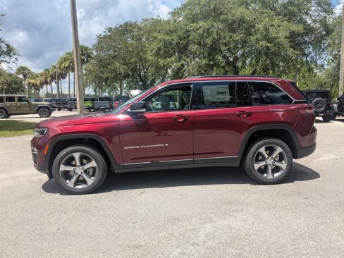New 2025 Jeep Grand Cherokee Limited image 6