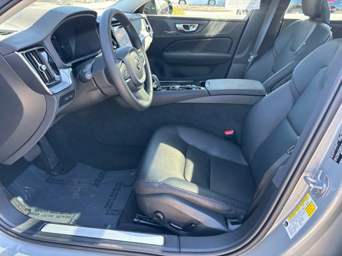 Used 2024 Volvo S60 T8 Core image 7