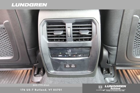 Used 2022 BMW 330i xDrive Sedan w/ Premium Package image 30