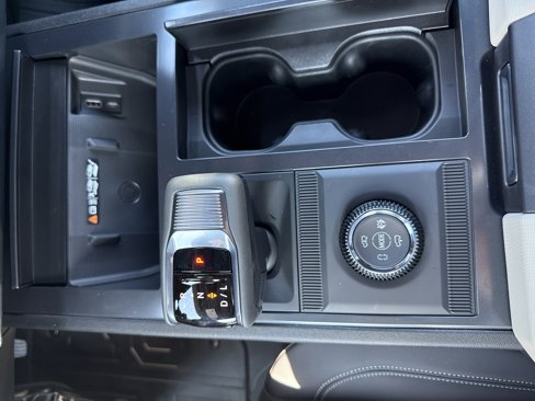 New 2026 GMC Hummer EV SUV image 17