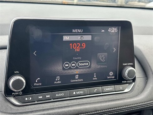Used 2024 Nissan Rogue SV image 20