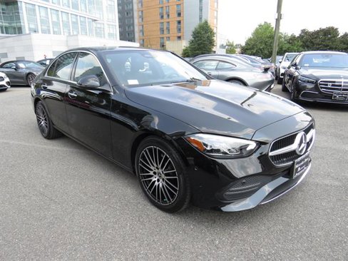 Used 2025 Mercedes-Benz C 300 4MATIC Sedan image 5