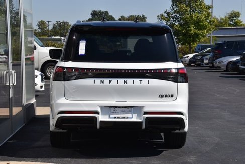 New 2026 INFINITI QX80 Autograph w/ Premium Cargo Package image 11