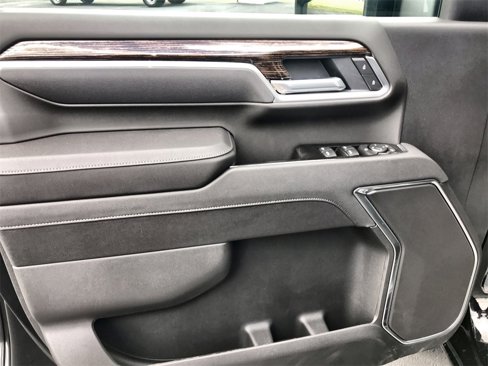 New 2026 GMC Sierra 3500 SLE w/ SLE Convenience Package image 13