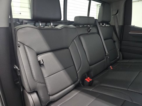 New 2026 GMC Sierra 1500 Denali w/ Denali Reserve Package image 16