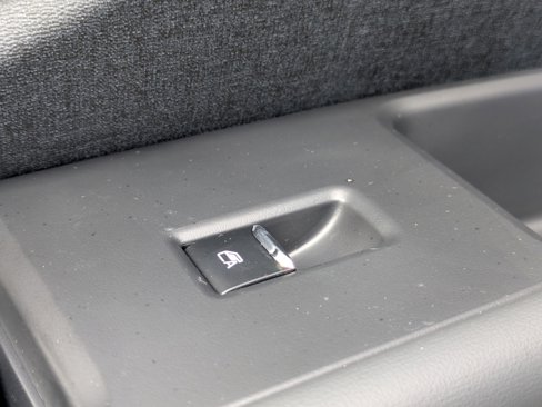 New 2025 Ford Expedition Active image 27