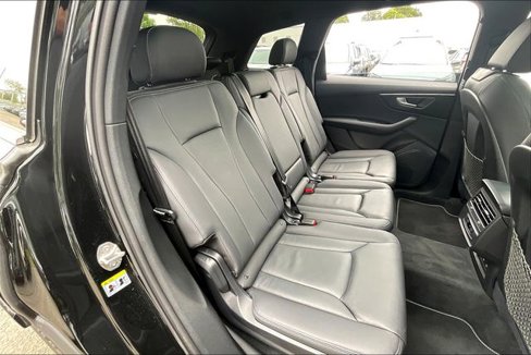 Certified 2025 Audi Q7 3.0T Premium image 27