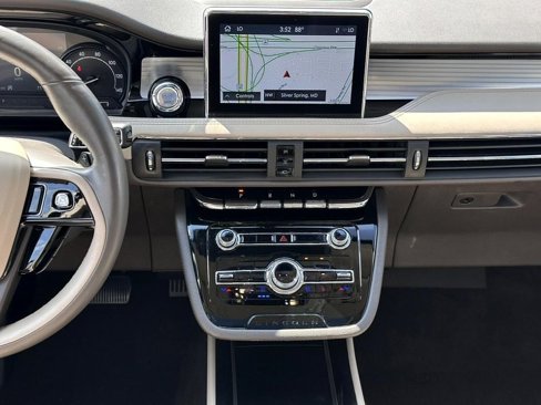 Certified 2022 Lincoln Corsair AWD w/ Premium Package image 22
