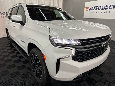 Used 2024 Chevrolet Tahoe RST w/ Luxury Package image 2