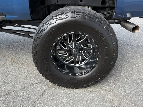 Used 2018 Chevrolet Silverado 1500 LT w/ All Star Edition image 18