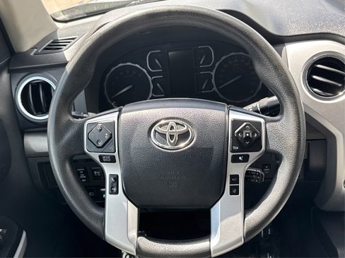 Used 2018 Toyota Tundra SR5 w/ SR5 Upgrade Package image 17
