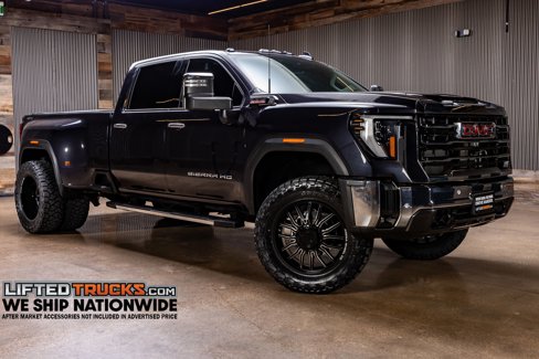 Used 2025 GMC Sierra 3500 SLT w/ SLT Convenience Package image 1