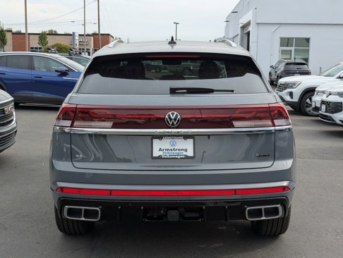 New 2026 Volkswagen Atlas Cross Sport SEL Premium R-Line image 4