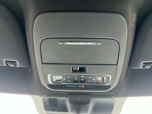 New 2025 Ford F150 Lightning Platinum image 28