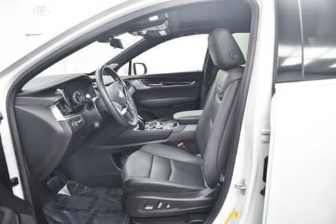 Used 2025 Cadillac XT5 Premium Luxury image 11