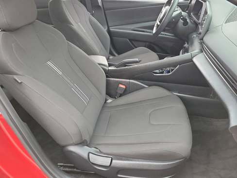 Used 2025 Hyundai Elantra Sport w/ Cargo Package image 16