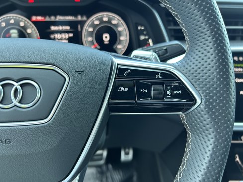 Used 2024 Audi RS 7 Performance image 13