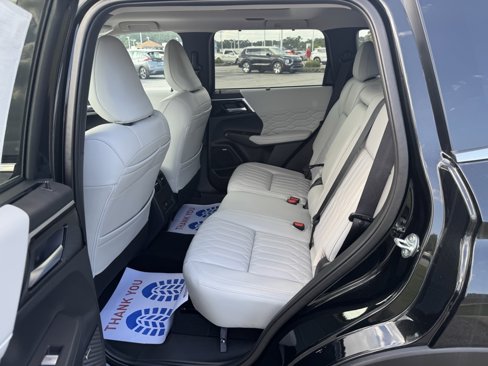 New 2025 Mitsubishi Outlander SEL image 33