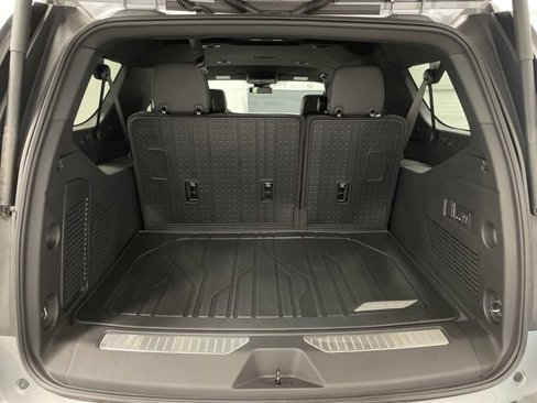 New 2025 Chevrolet Suburban Premier image 15