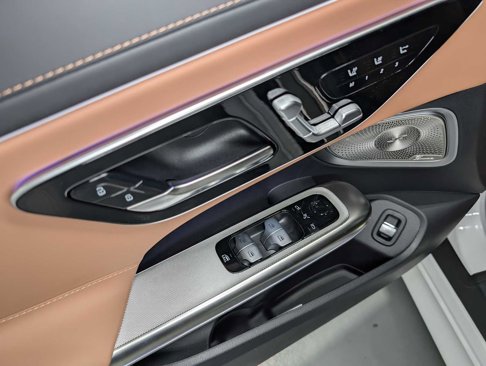 New 2026 Mercedes-Benz CLE 450 4MATIC Cabriolet image 38