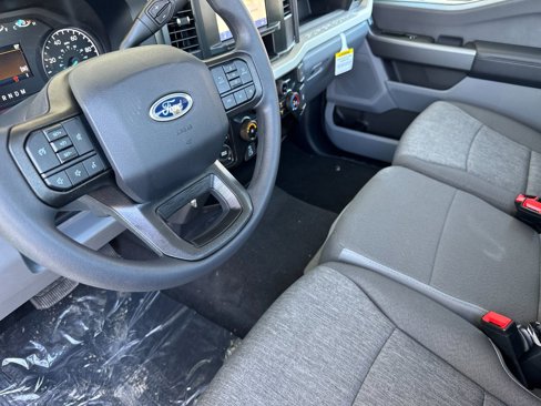 New 2025 Ford F250 XLT image 9