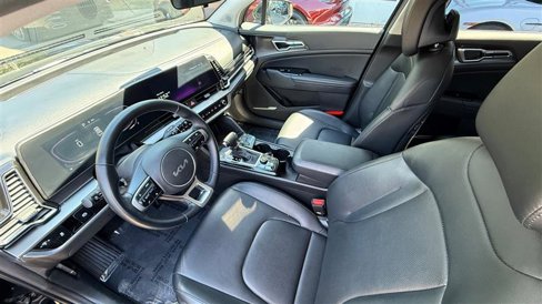 Used 2024 Kia Sportage EX image 9
