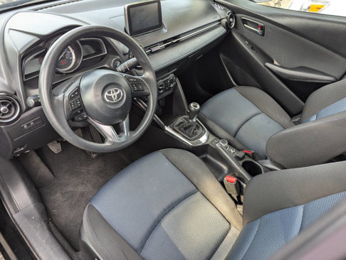 Used 2018 Toyota Yaris iA image 12