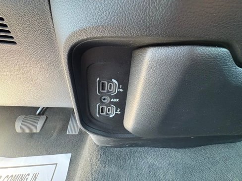 Used 2023 RAM 1500 Laramie image 27