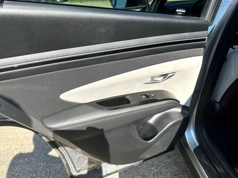 Used 2024 Hyundai Tucson Limited image 18