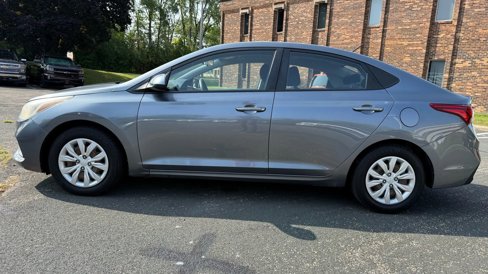 Used 2019 Hyundai Accent SE image 2