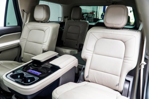 Used 2024 Lincoln Navigator Reserve w/ Monochromatic Package image 35