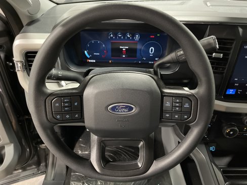New 2026 Ford F250 XLT w/ XLT Premium Package image 18
