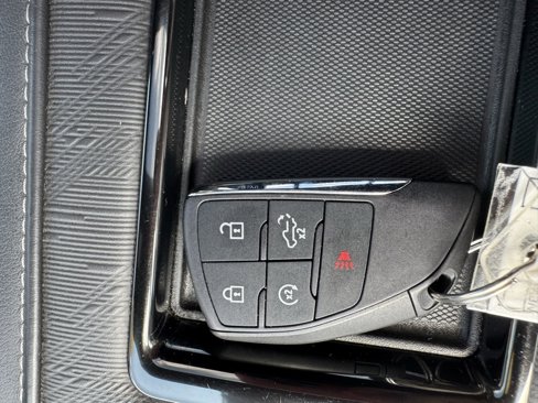 Used 2022 GMC Sierra 1500 AT4X image 44