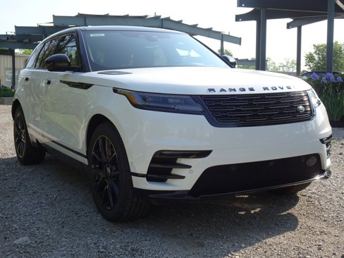 New 2026 Land Rover Range Rover Velar Dynamic SE image 11