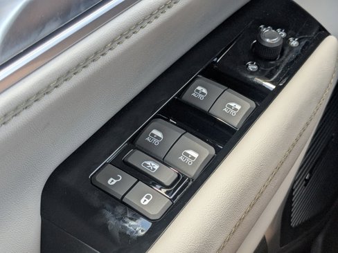 New 2025 Jeep Wagoneer L Series II image 29