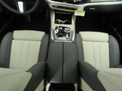 New 2026 BMW X7 xDrive40i w/ Executive Package image 17