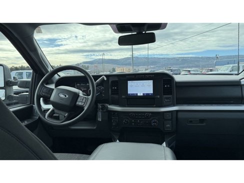Used 2023 Ford F350 XLT w/ FX4 Off-Road Package image 14