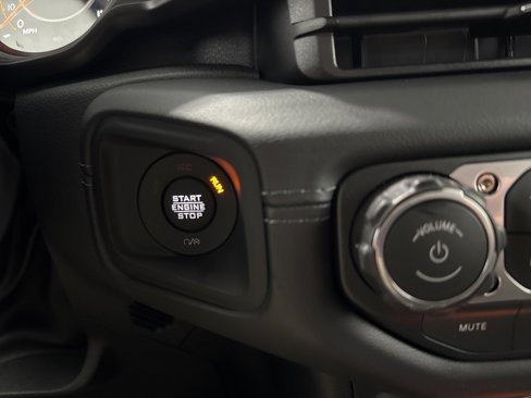 New 2025 Jeep Gladiator Mojave image 28