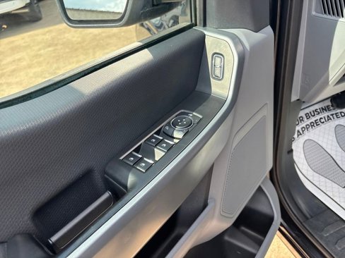 Used 2023 Ford F150 XLT image 12