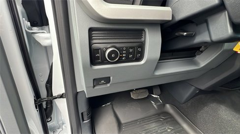 New 2026 Ford F450 XLT image 26