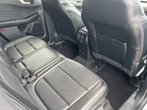 Used 2022 Ford Escape Titanium image 11
