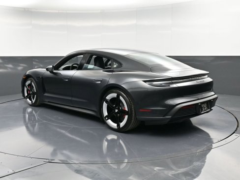 New 2025 Porsche Taycan 4S image 3